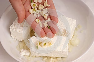 How to make homemade cottage cheese spread