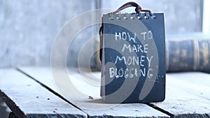 How to make money blogging