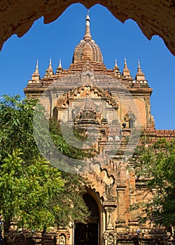 Htilominlo temple, Brick temples in Bagan