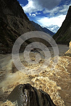 Hu tiao (tiger leaping) gorge