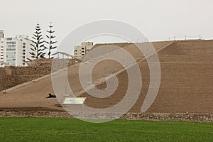 Huaca Huallamarca photo