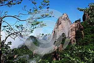 Huangshan (yellow mountain)