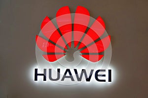 Huawei logo wahway