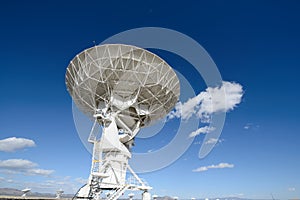 Huge antenna dish at Very Large Array