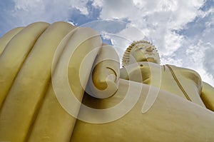 Huge golden Buddha image