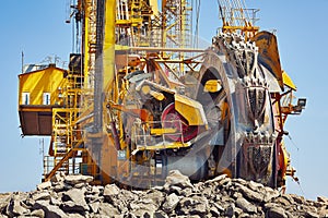 Huge mining machine