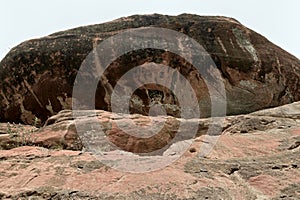 The huge stones looks so dangerous