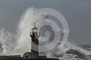 Huge stormy wave splash