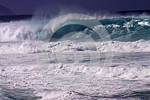 Huge Wave photo