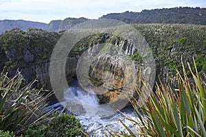 Huge Waves Crash into the famous Punakaiki Pancake Rocks, NZ