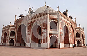 Humayuns Tomb, Delhi photo