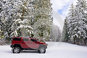 Hummer H2 in the snow