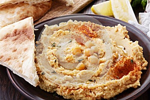 Hummus with flatbread