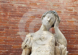humor ancient statue with headache