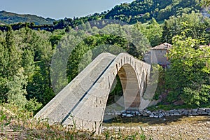 Humpback bridge