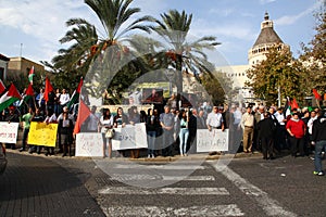 Hundreds in anti war demonstration supporting Gaza