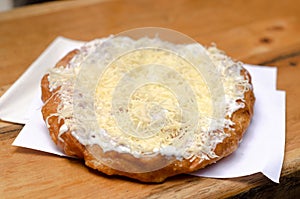 Hungarian fried bread, Langos