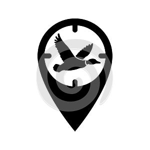 For a hunter, a mark on the map in the form of an optical sight with a silhouette of a duck. GPS tag, places for hunting