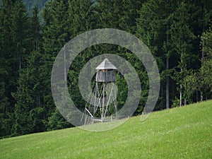 Hunting tower