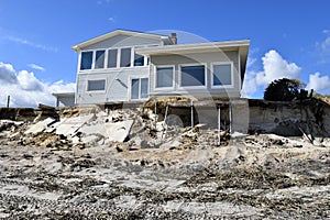 Hurikán poškození pláž 