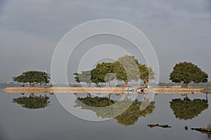 Hussain sagar lake, Tankbund, Andhra Pradesh, India photo