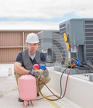 HVAC Technician Charging Unit