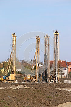 Hydraulic drilling machines