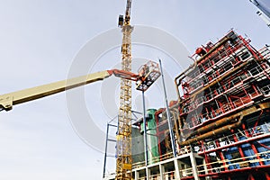 Hydraulic machinery and worker