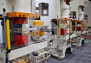 Hydraulic press stamping machine