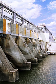 Hydroelectric pumped storage