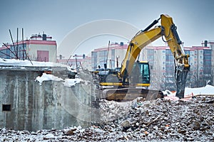 Hydrohammer crushes building