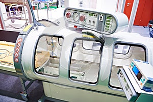 Hyperbaric medical chamber