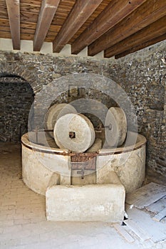 Hypogeum olive-press.