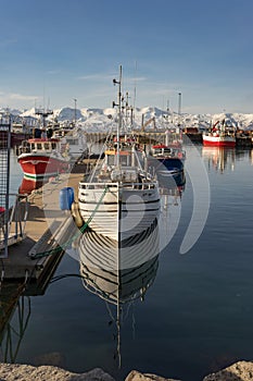 HÃÂºsavÃÂ­k harbour reflections photo