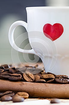 I Love Coffee Black Cup with Hart and Coffee Beans