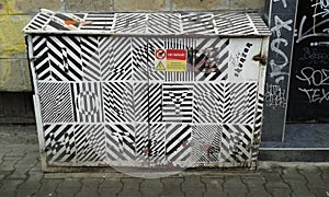 I love you. You hate me