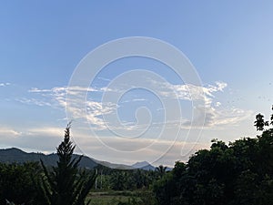 Clouds de sky before sunset.