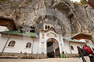 Ialomita cave monastery