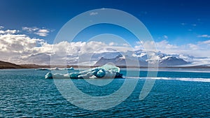 Ice bergs in Jokulsarlon glacial lake, Iceland