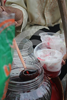 Ice, called selendang mayang, is widely sold in the Kota Tua area of ??Jakarta