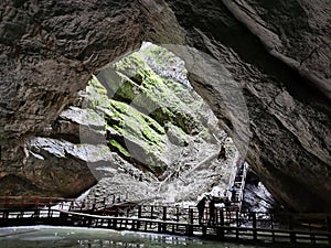 Ice Cave in Transylvania - The descent