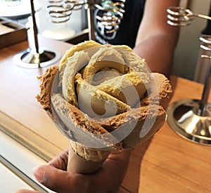 Ice cream flower