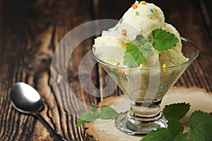 Ice cream scoops in an ice cream bowl