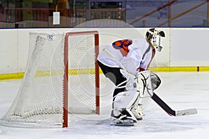 Ice hockey goalie