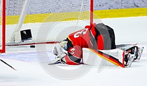 Ice hockey goalie heartbroken when he couldn`t catch the gold winning puck