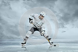 Ice hockey player