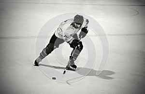 Ice hockey player photo