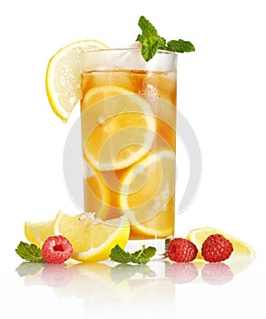 Ice tea with lemon