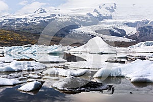 Icebergs in Fjallsarlon glacial lagoon