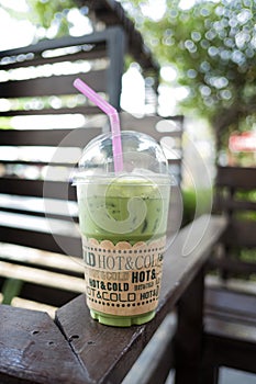 Iced green tea